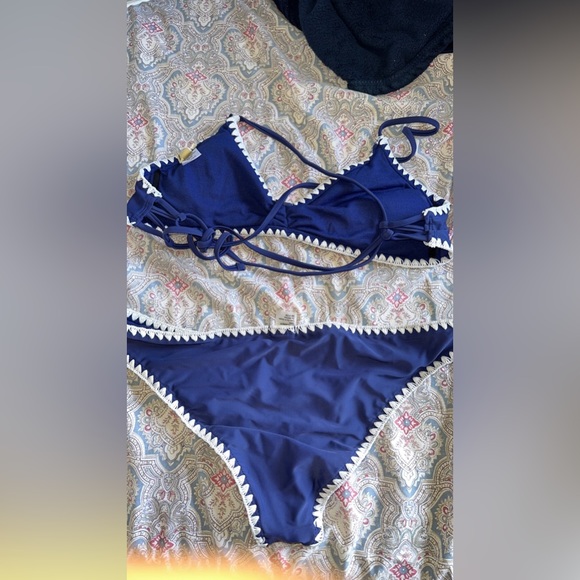 True Craft Bikini - Picture 2 of 2